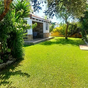 Сasa de vacaciones La Huerta 2 Dispone Chimenea Y Wifi, Conil De La Frontera